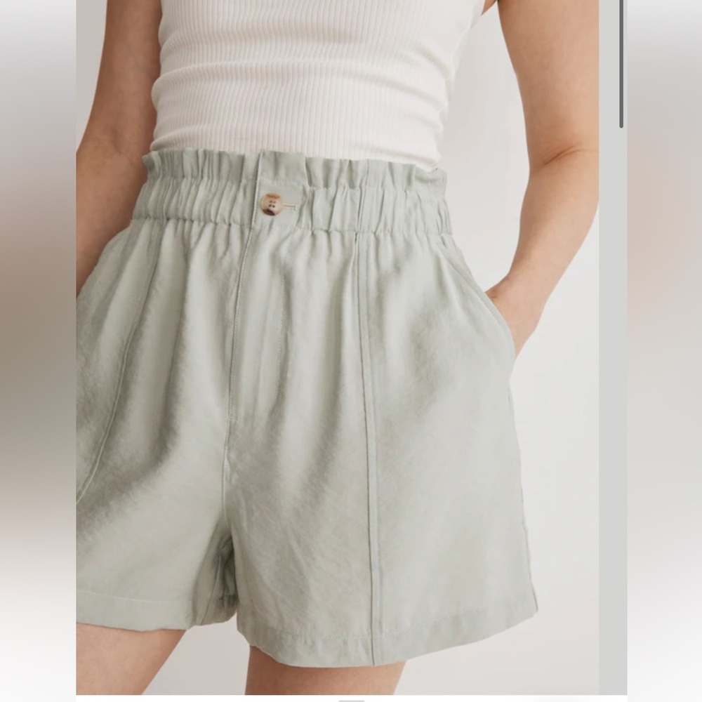 Madewell Seamed Pull-On Paperbag Shorts in Softdrape, sage mist